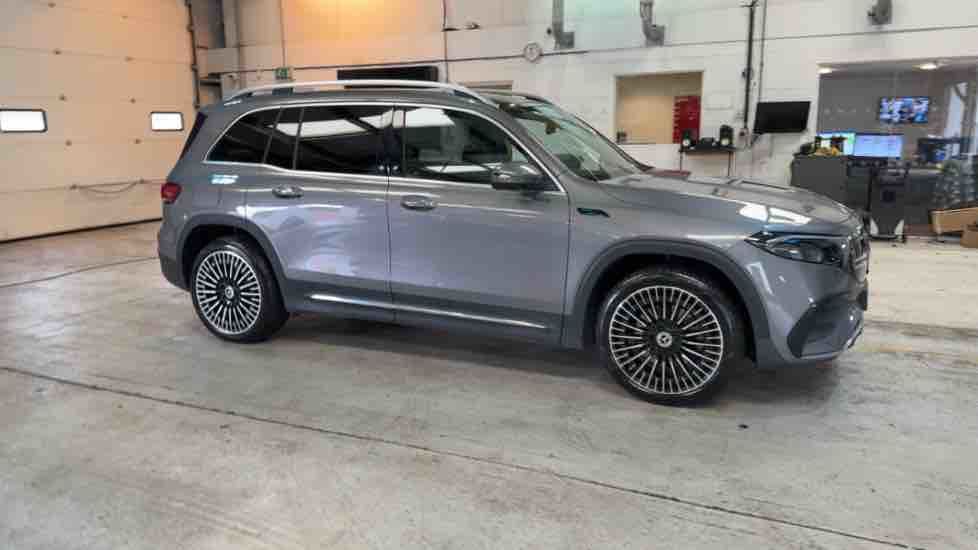 More views of Mercedes-Benz EQB