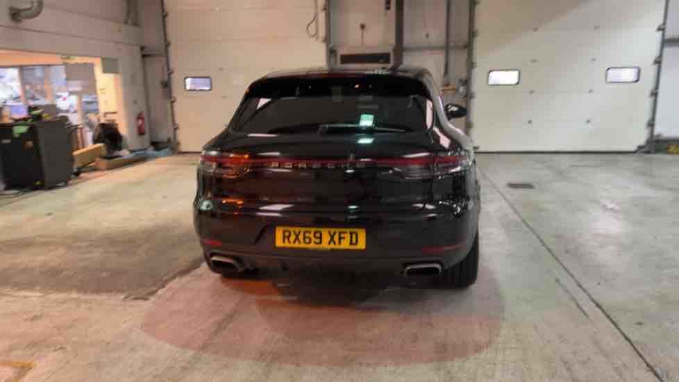 More views of Porsche Macan