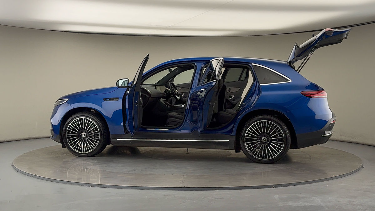 More views of Mercedes-Benz EQC