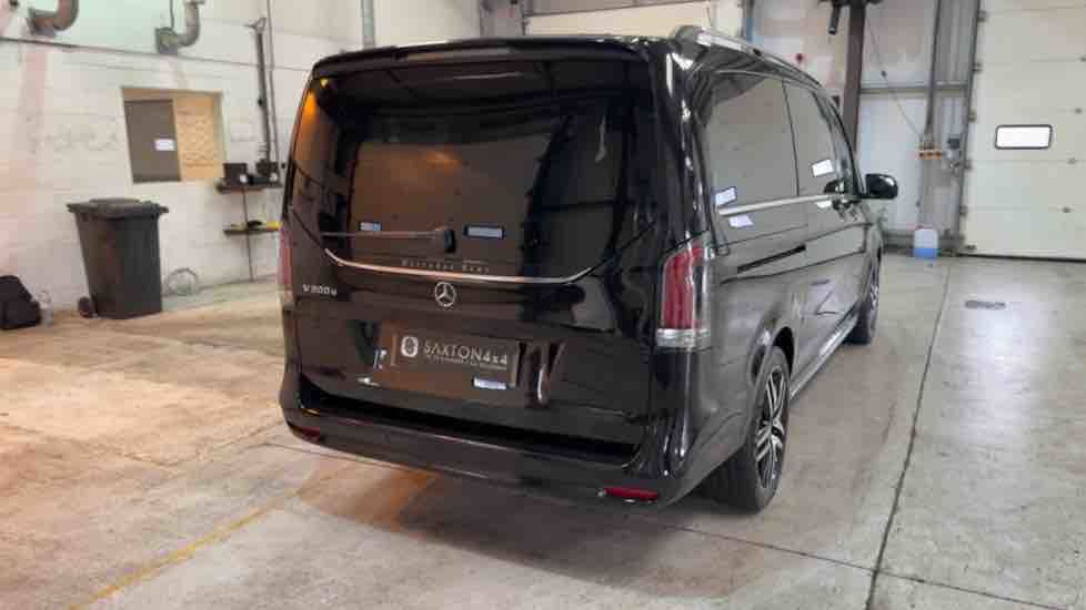 More views of Mercedes-Benz V Class