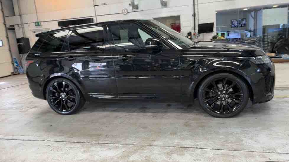 More views of Land Rover Range Rover Sport