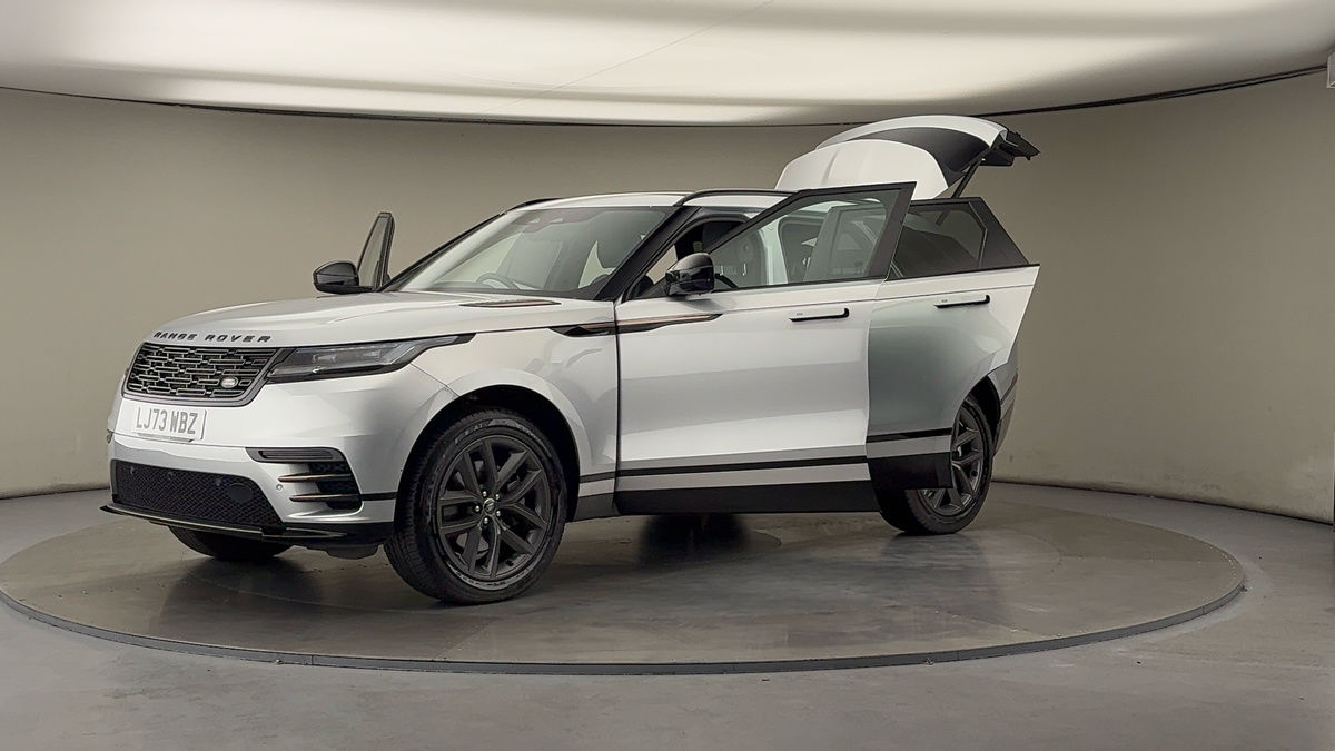 Land Rover Range Rover Velar Image 22