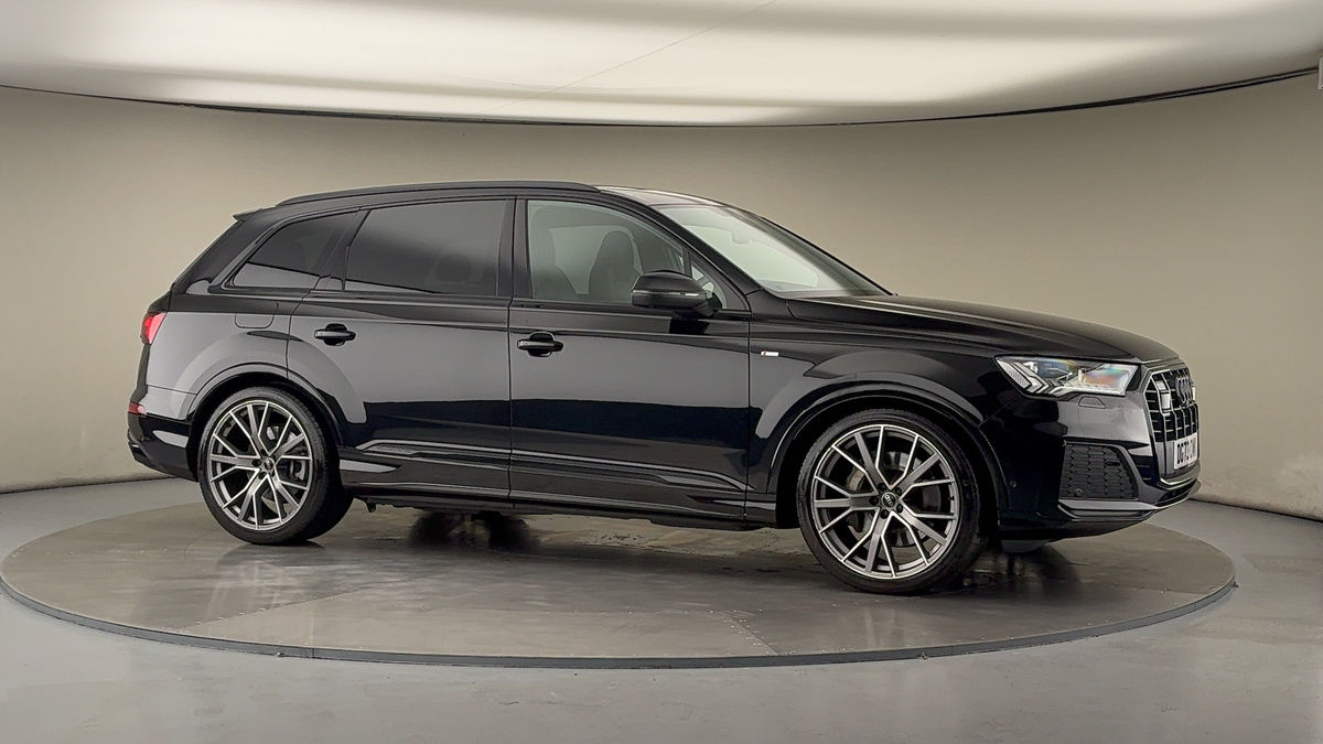 More views of Audi Q7