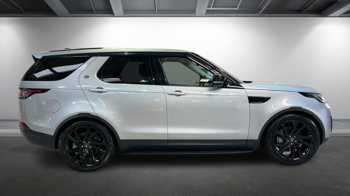 Land Rover Discovery Image 16