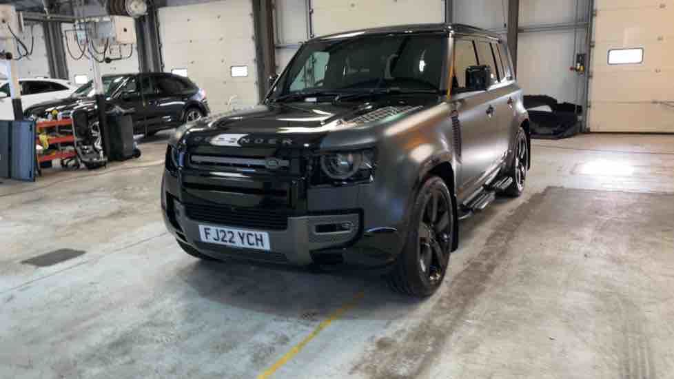 More views of Land Rover Defender 110