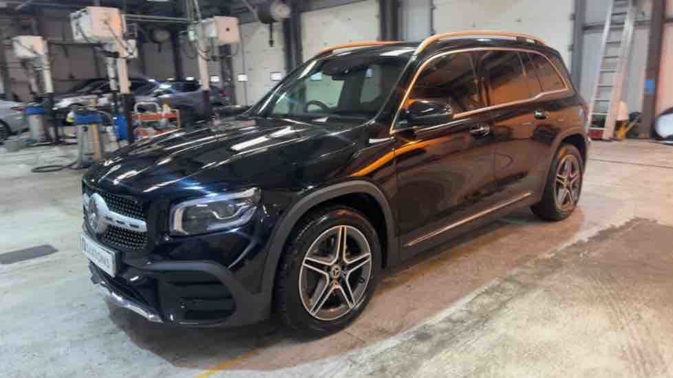 More views of Mercedes-Benz GLB