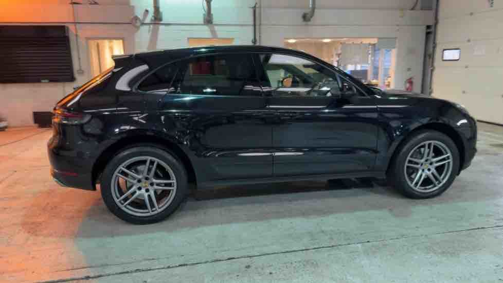 More views of Porsche Macan
