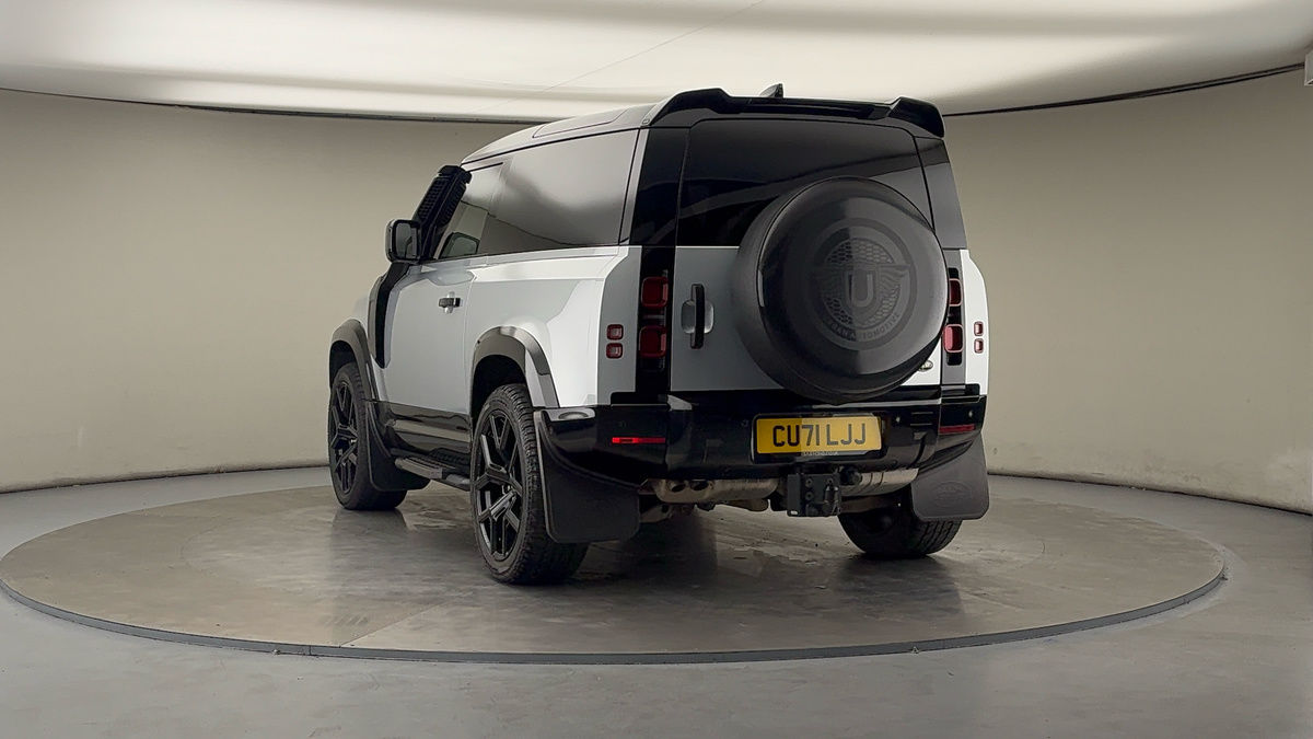 More views of Land Rover Defender 90