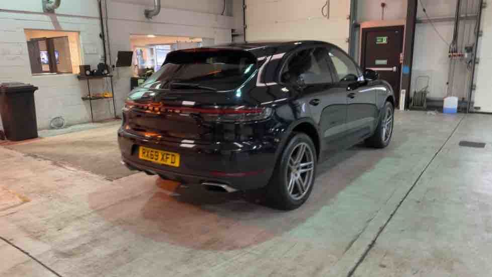 More views of Porsche Macan