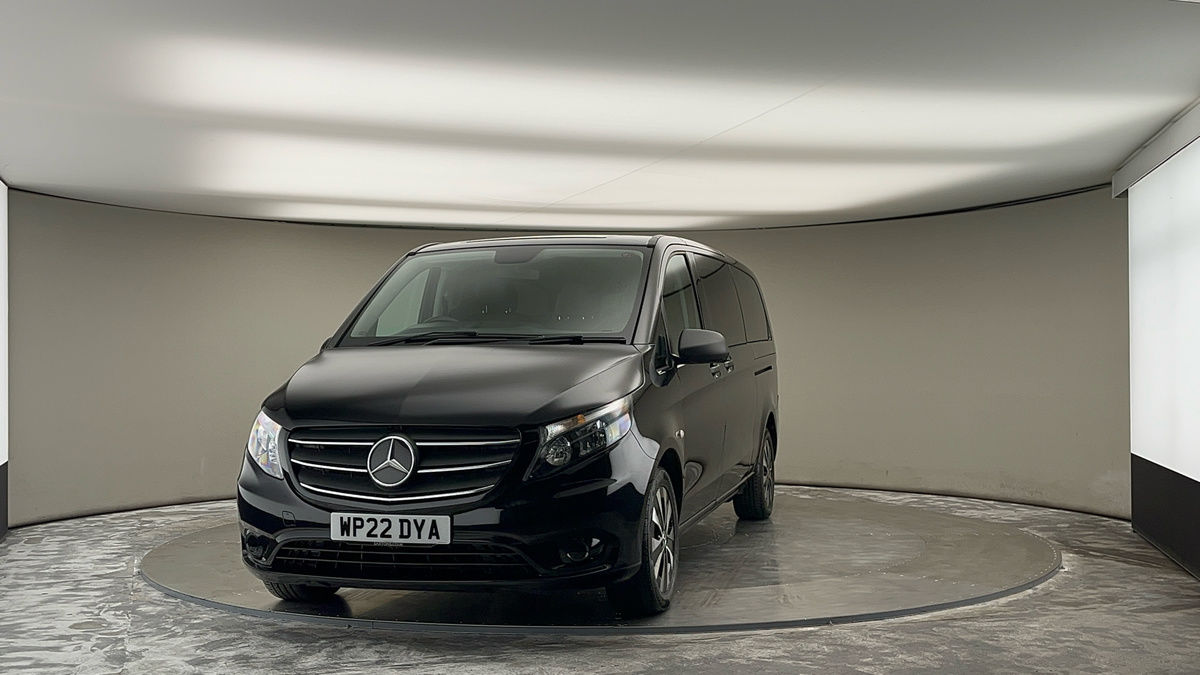 More views of Mercedes-Benz Vito