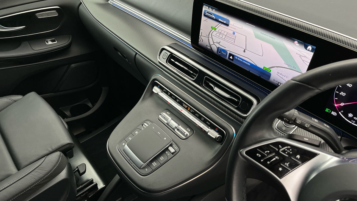 Mercedes-Benz V Class Image 18