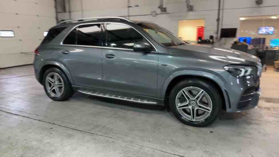 More views of Mercedes-Benz GLE