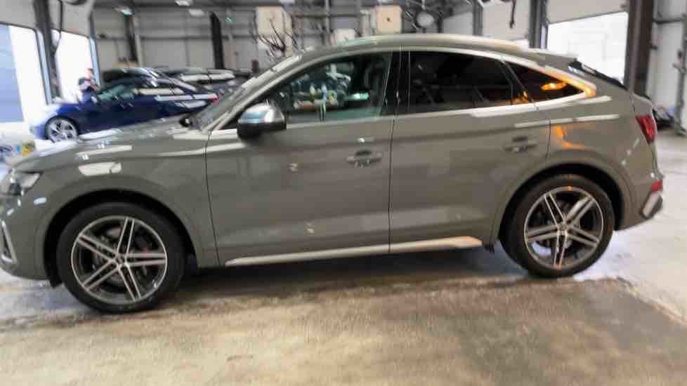 More views of Audi SQ5