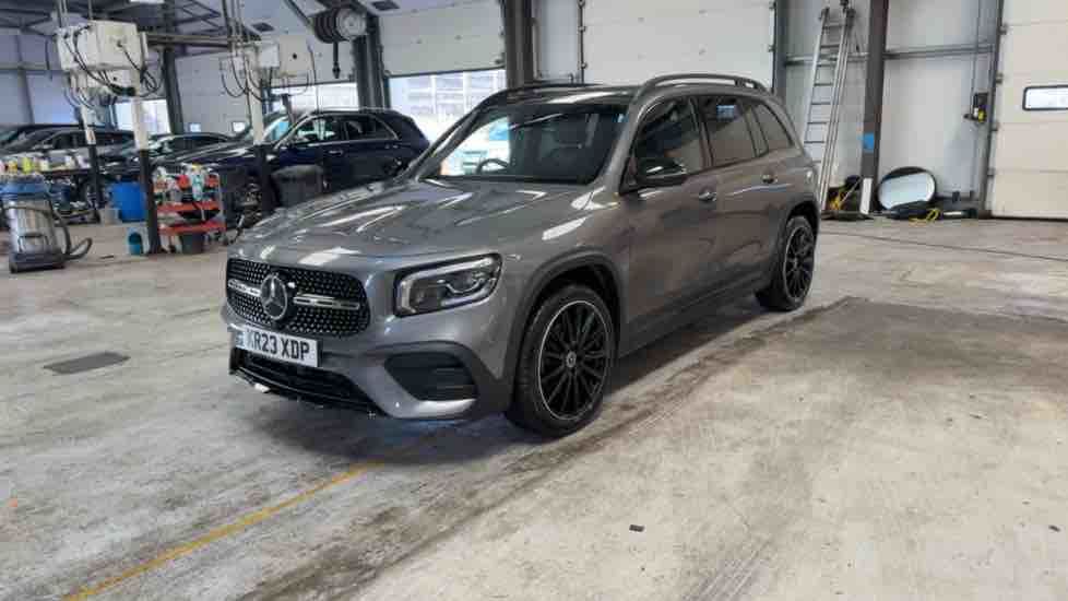 More views of Mercedes-Benz GLB