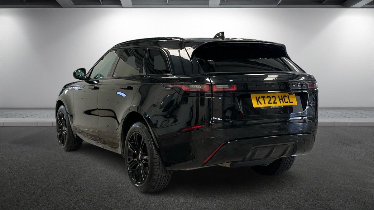 Land Rover Range Rover Velar Image 2