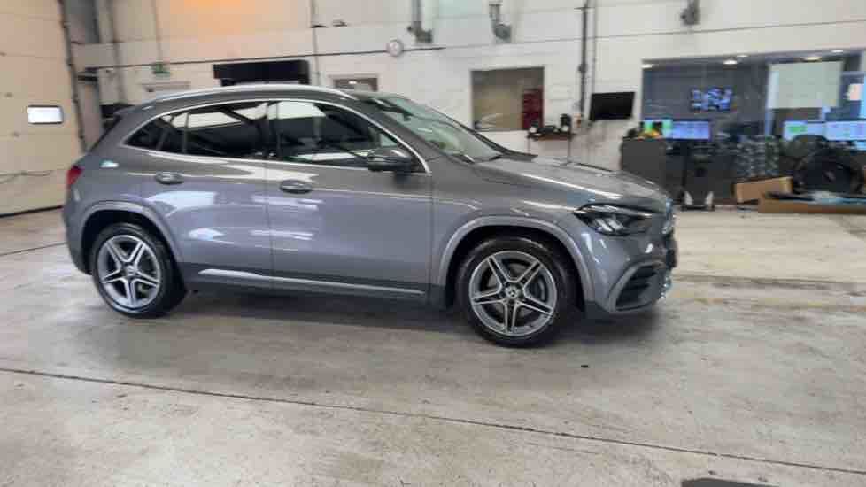 More views of Mercedes-Benz GLA
