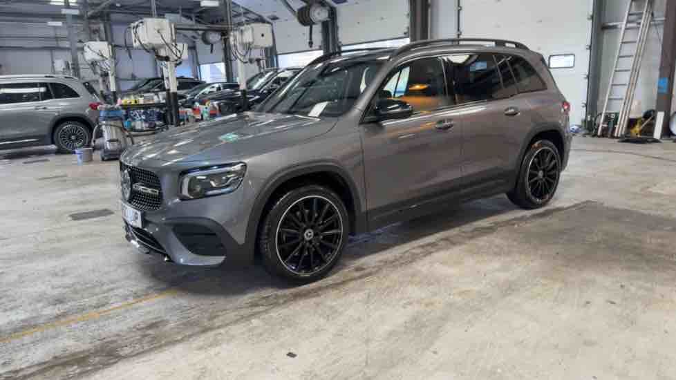More views of Mercedes-Benz GLB