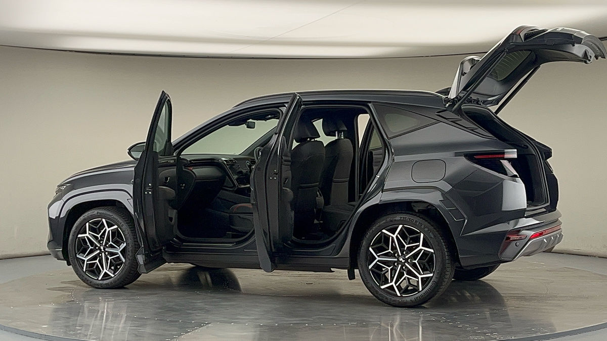 More views of Hyundai TUCSON