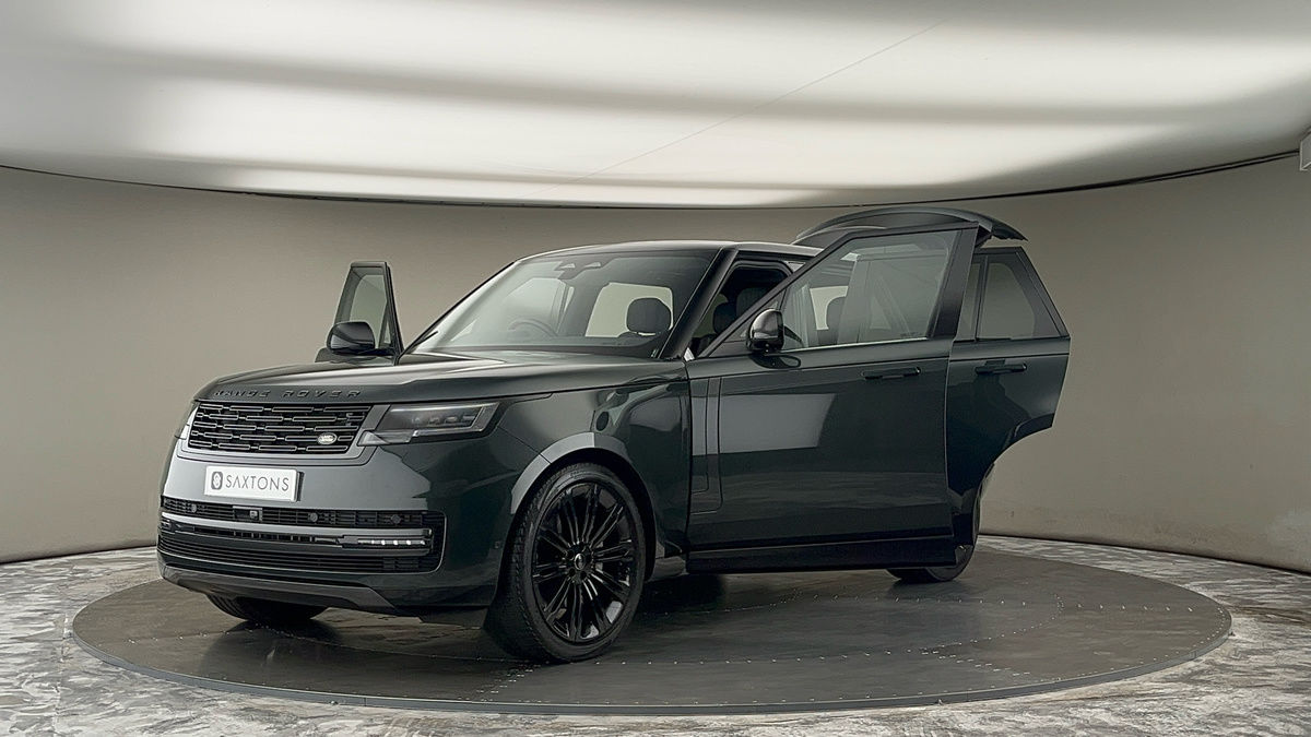 More views of Land Rover Range Rover