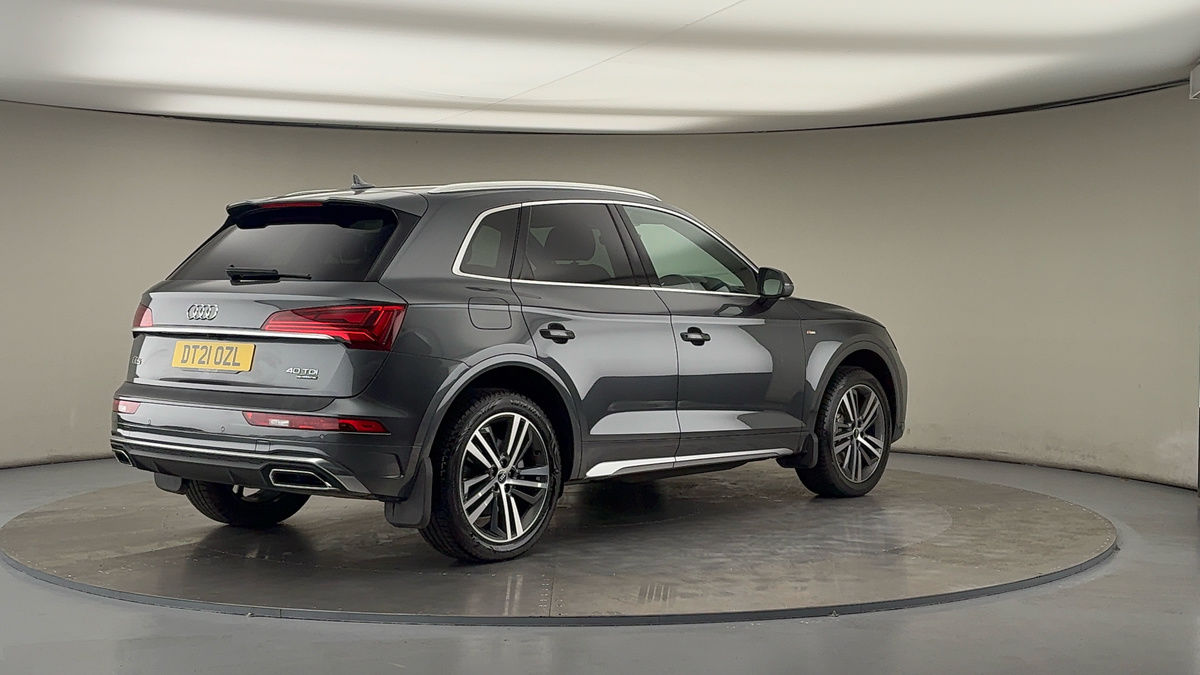 Audi Q5 Image 21