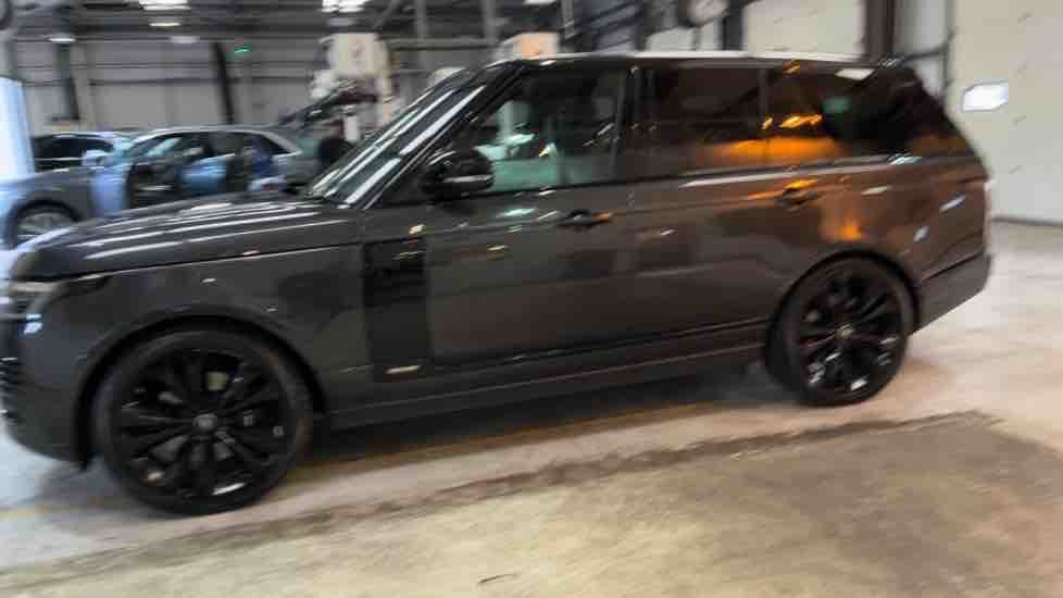 More views of Land Rover Range Rover