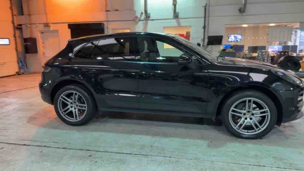 More views of Porsche Macan