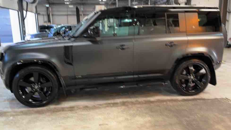 More views of Land Rover Defender 110