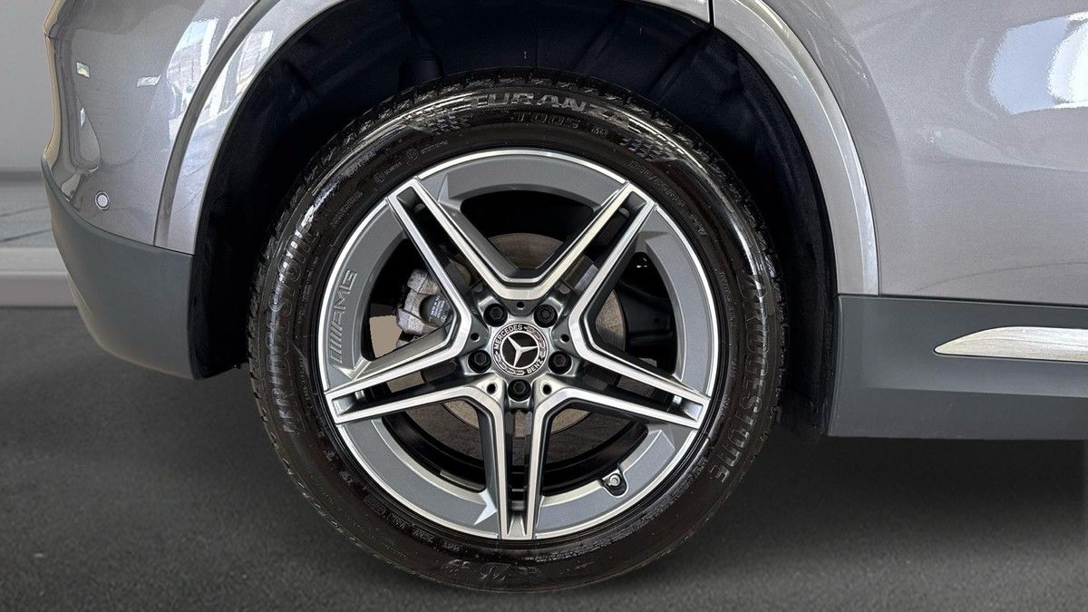 Mercedes-Benz GLA Image 10