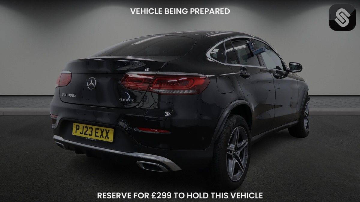 Mercedes-Benz GLC Image 12