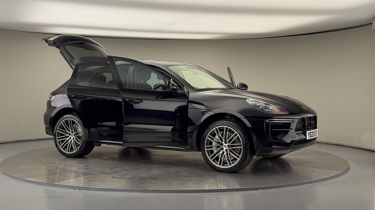 More views of Porsche Macan