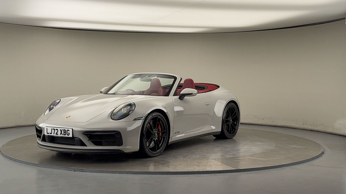 More views of Porsche 911