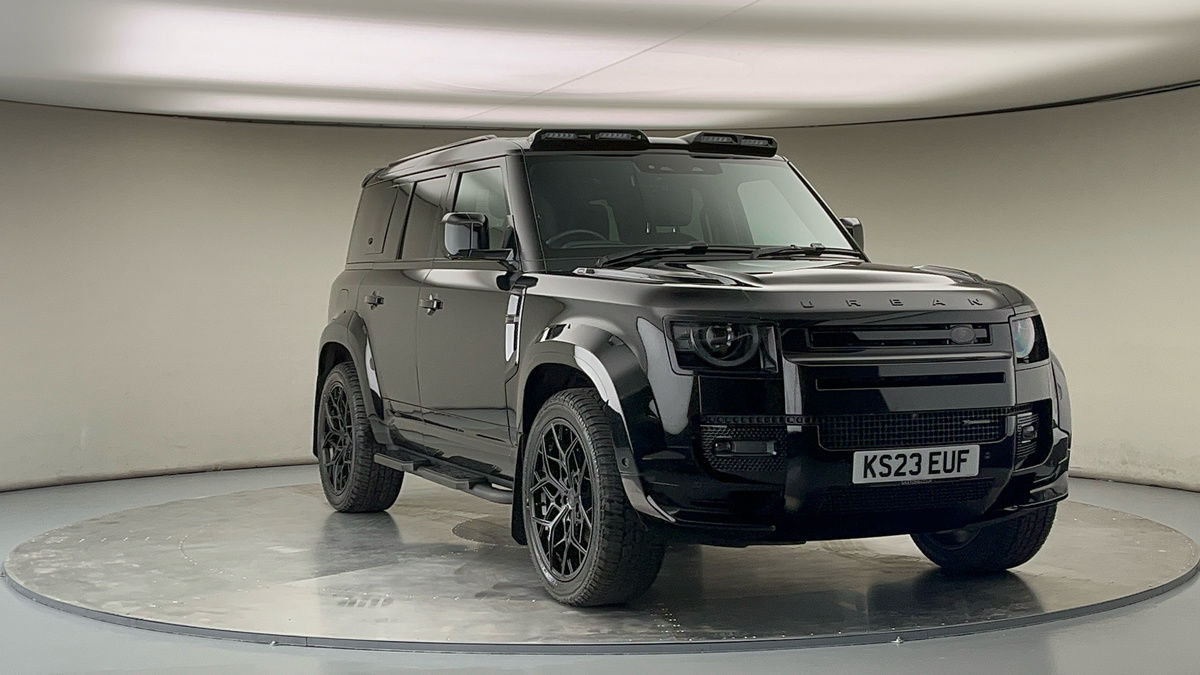More views of Land Rover Defender 110