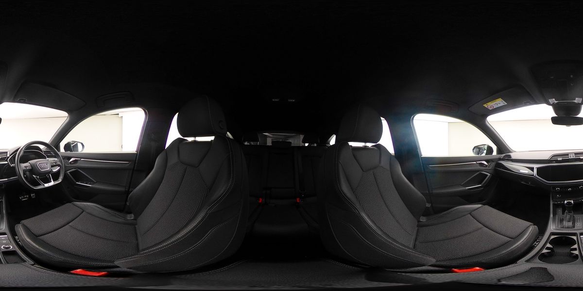 More views of Audi Q3