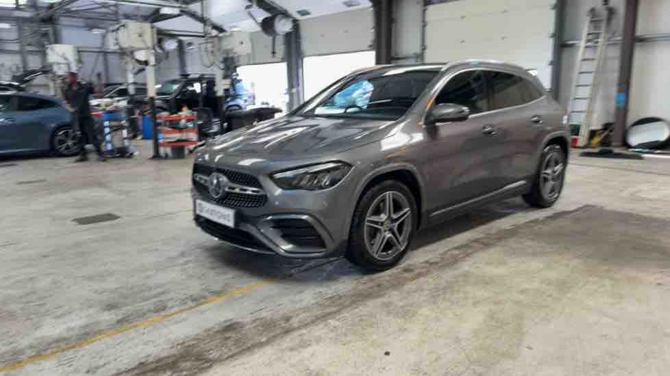 More views of Mercedes-Benz GLA