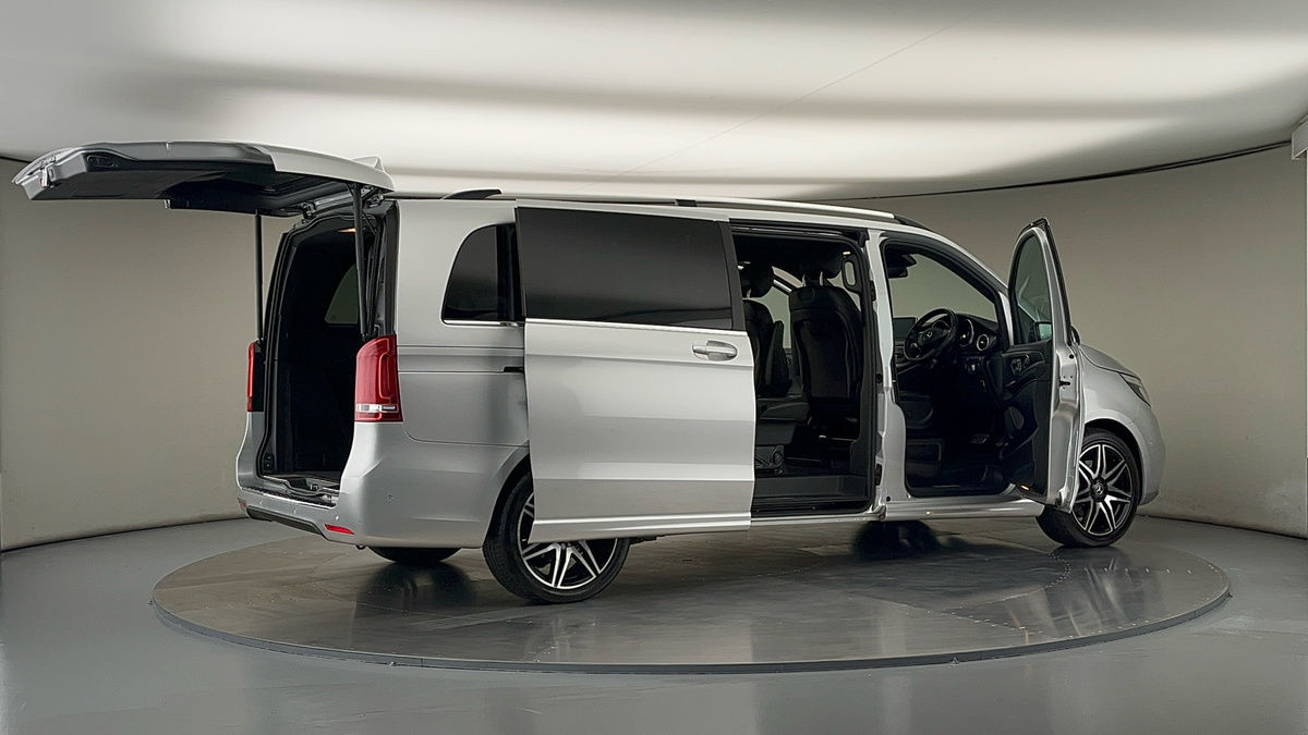 More views of Mercedes-Benz V Class