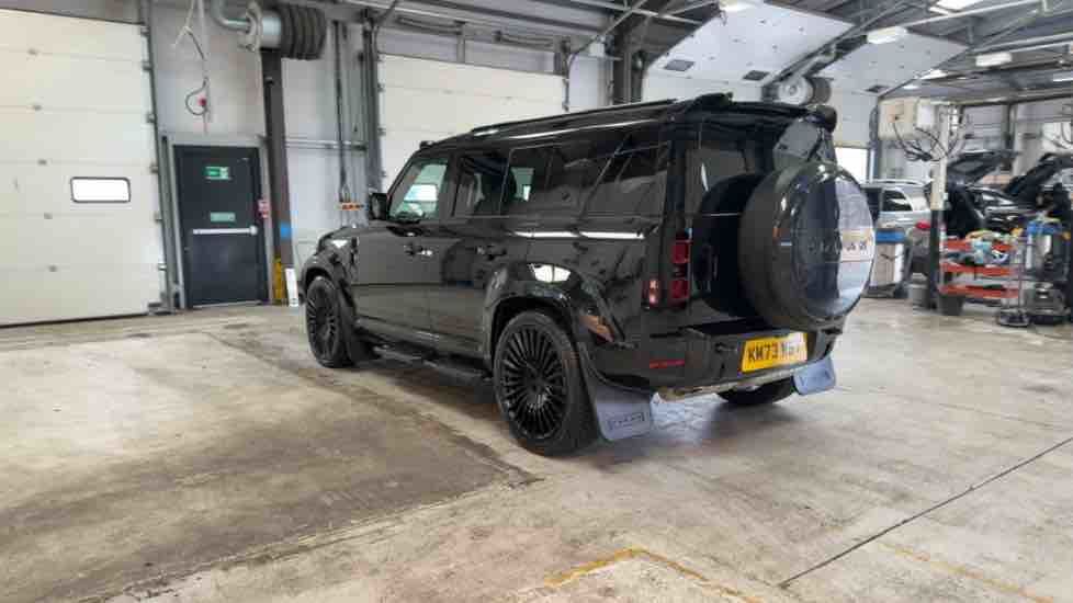More views of Land Rover Defender 110