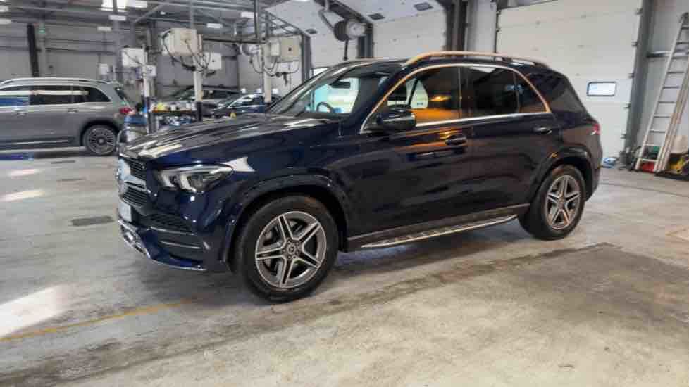 More views of Mercedes-Benz GLE