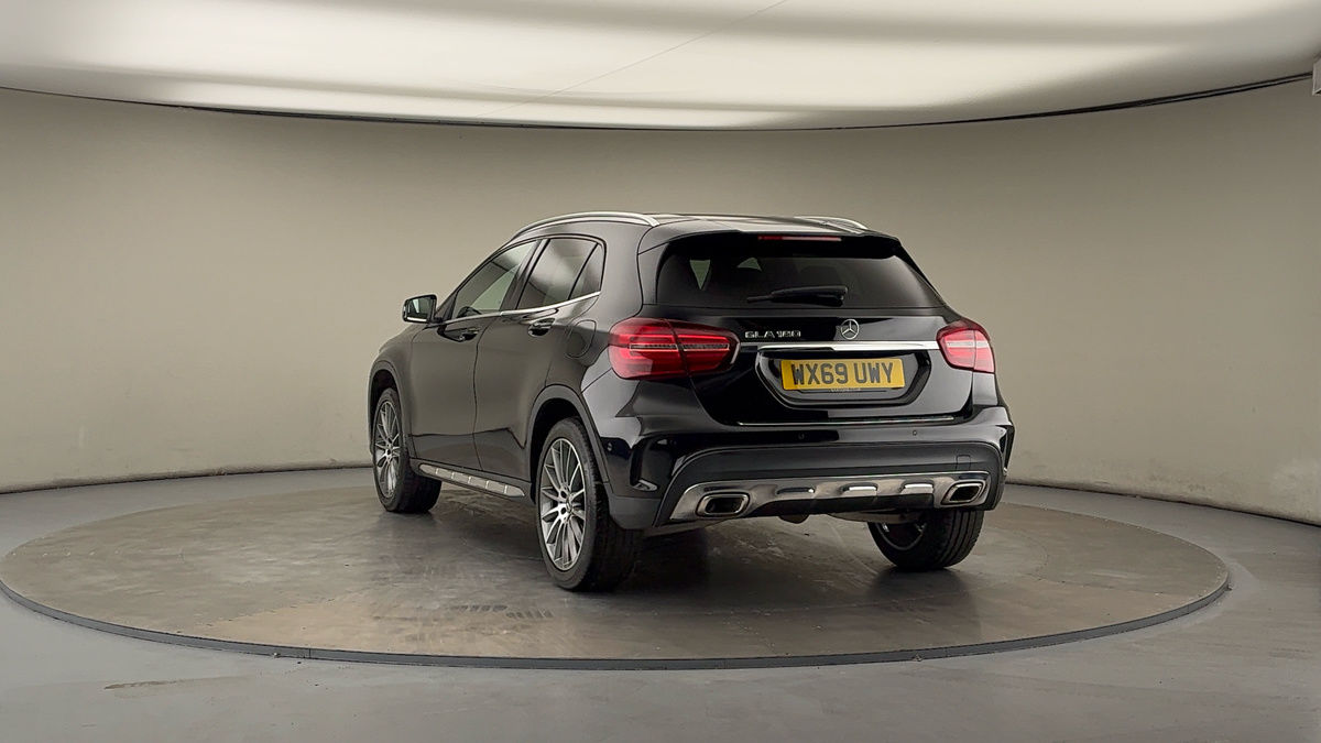More views of Mercedes-Benz GLA