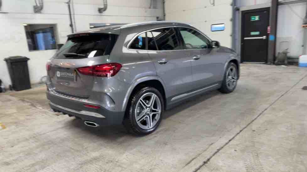 More views of Mercedes-Benz GLA