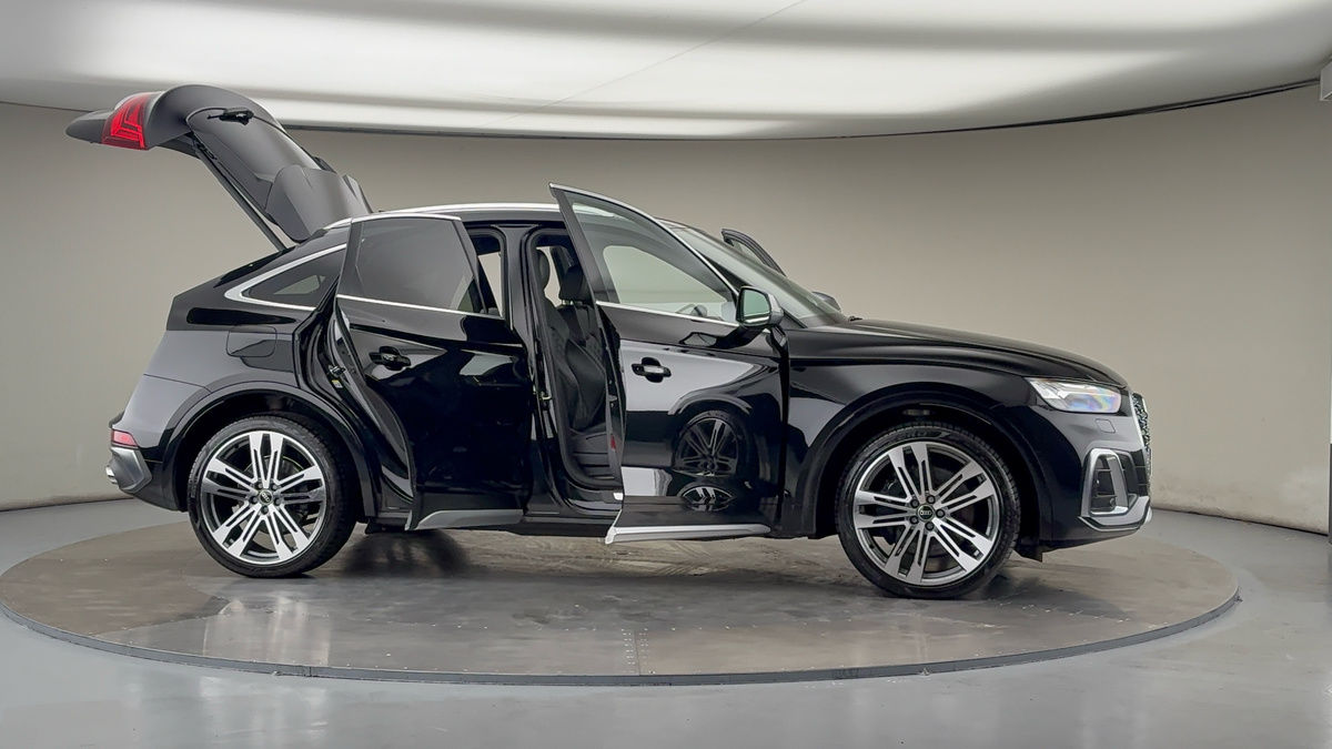 More views of Audi SQ5