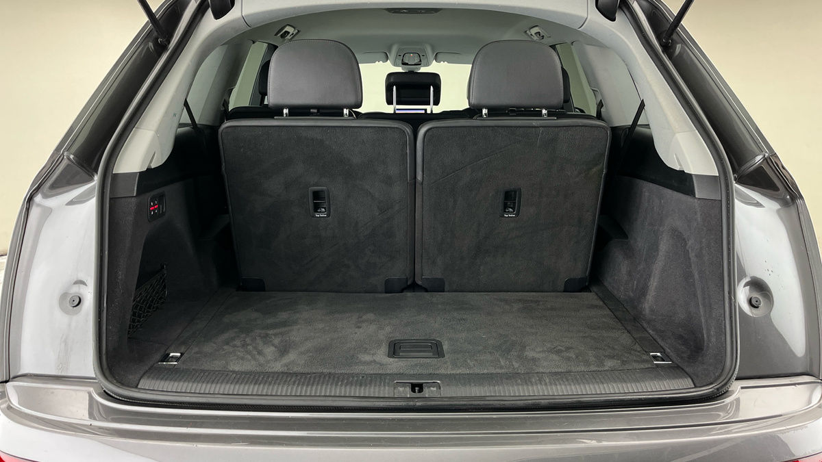 Audi Q7 Image 11