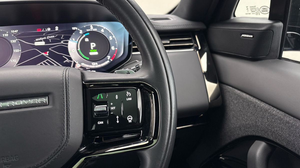 Land Rover Range Rover Sport Image 14