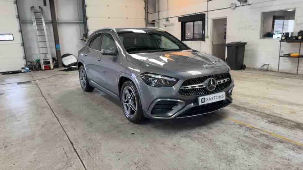 More views of Mercedes-Benz GLA