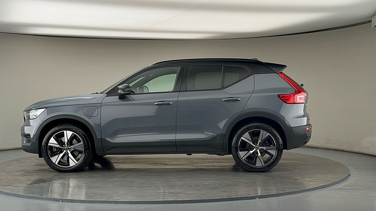 More views of Volvo XC40