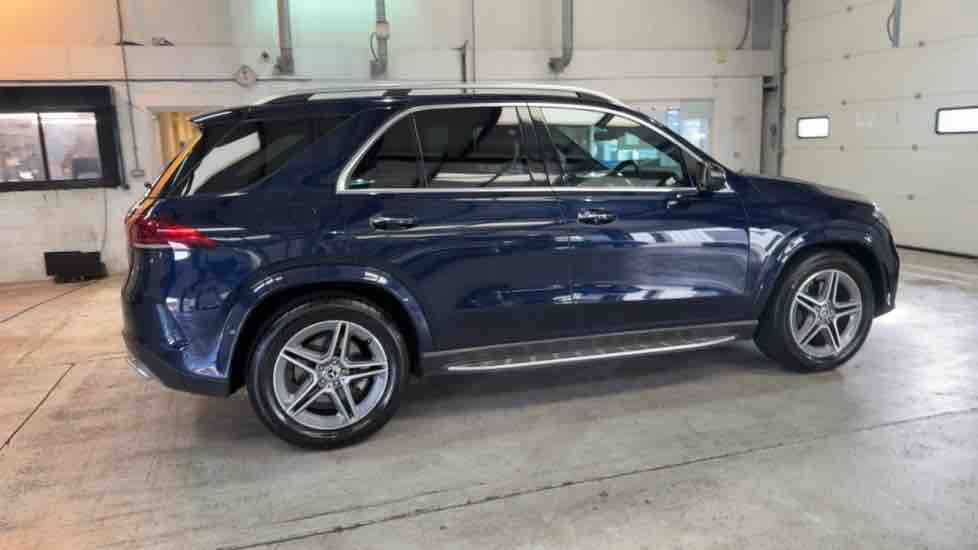 More views of Mercedes-Benz GLE