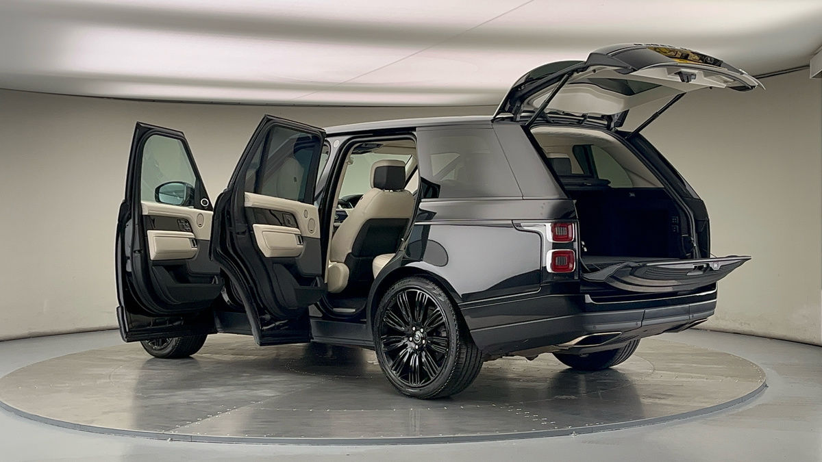 More views of Land Rover Range Rover