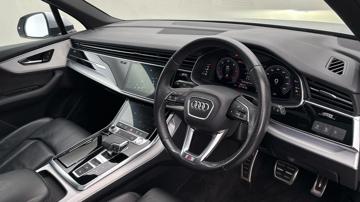 Audi Q7 Image 5
