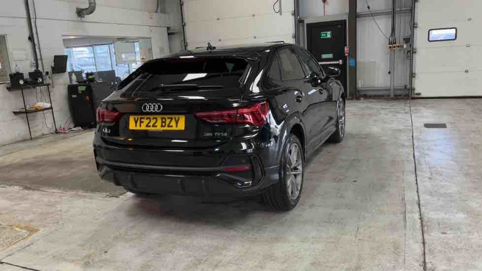 More views of Audi Q3