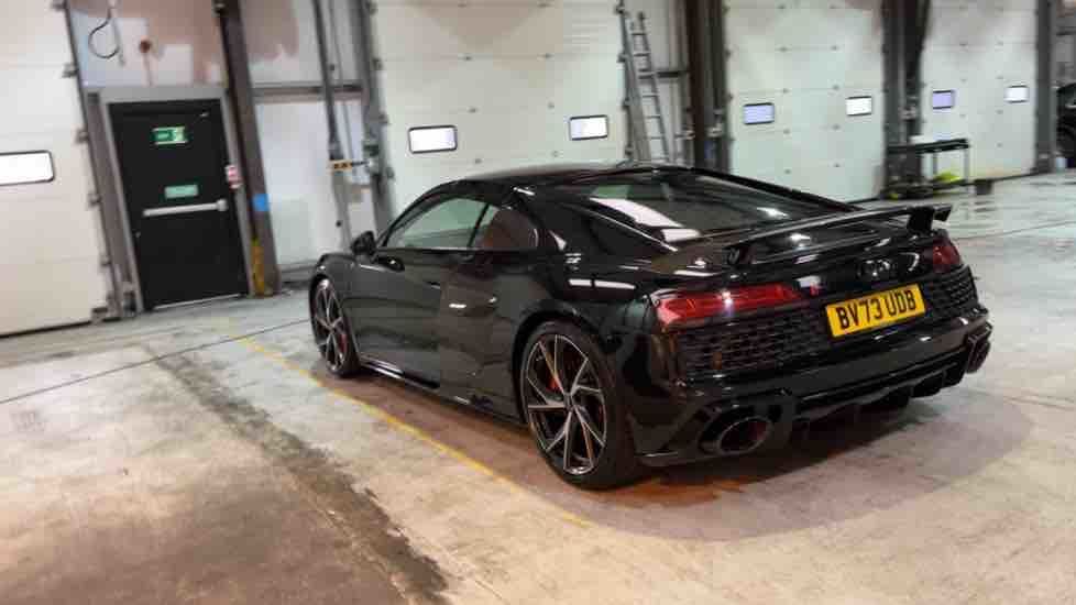 More views of Audi R8