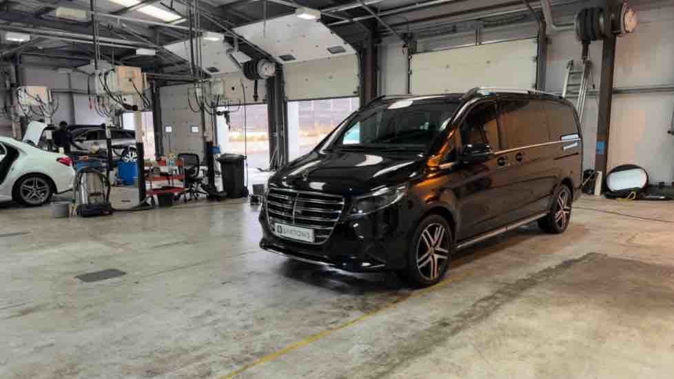 More views of Mercedes-Benz V Class